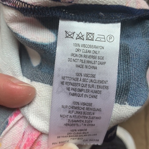 French Connection Floral Pull On Shorts - Picture 11 of 11